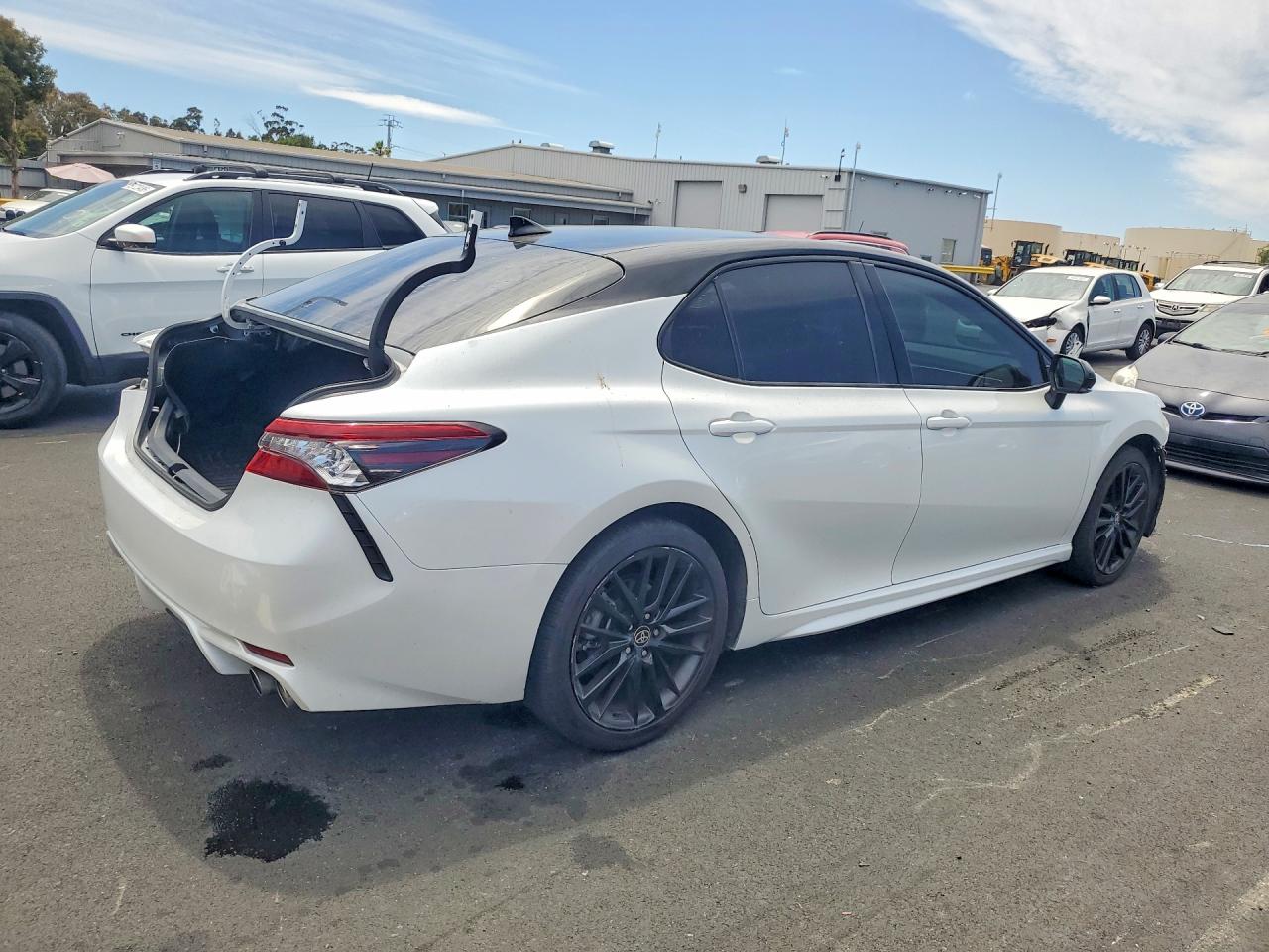 2022 TOYOTA CAMRY XSE — снимка 3
