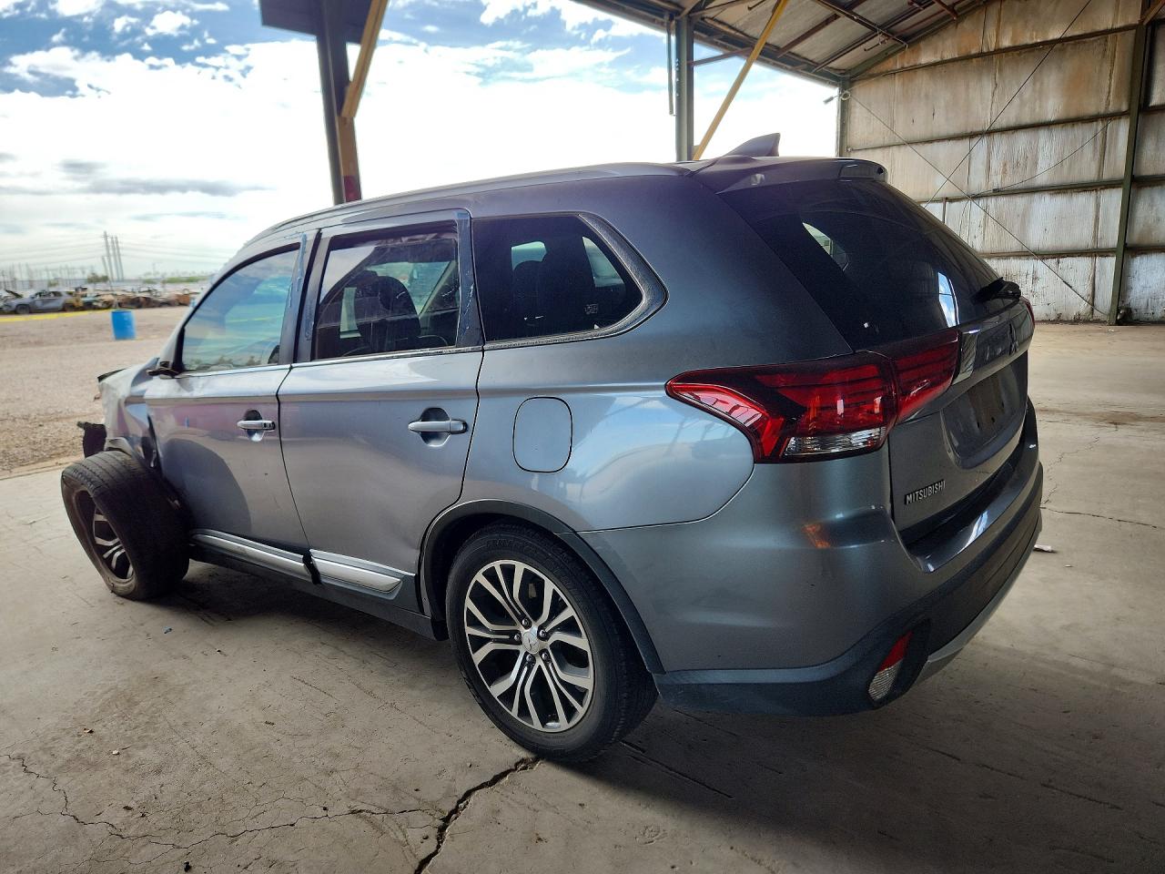 2017 MITSUBISHI OUTLANDER SE — снимка 2