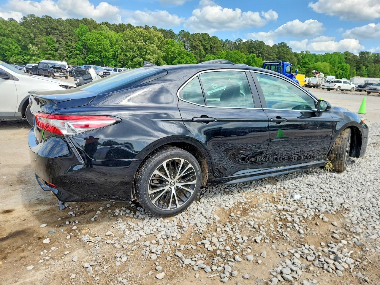 2019 TOYOTA CAMRY SE — снимка 3