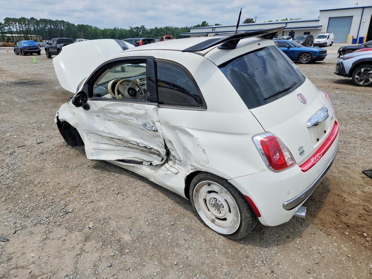 2015 FIAT 500 LOUNGE — снимка 2