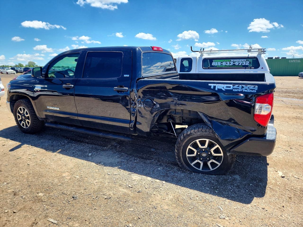 2019 TOYOTA TUNDRA SR5 — снимка 2