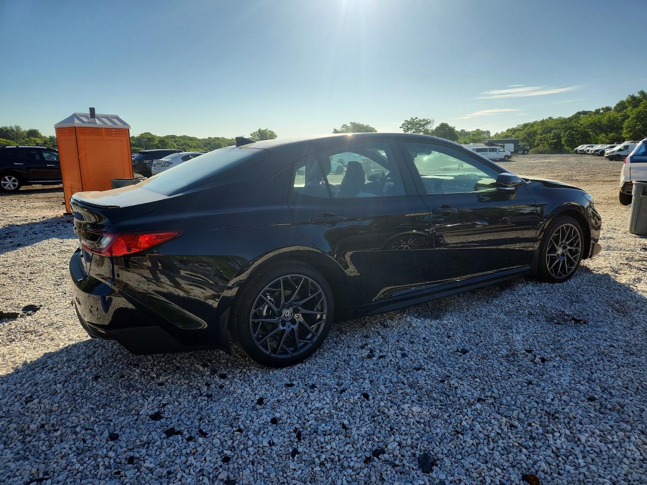 2026 TOYOTA CAMRY SE — снимка 3