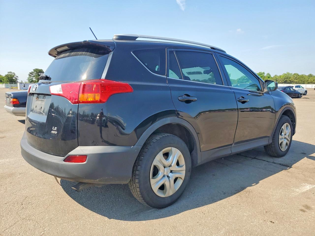 2015 TOYOTA RAV4 LE — снимка 3