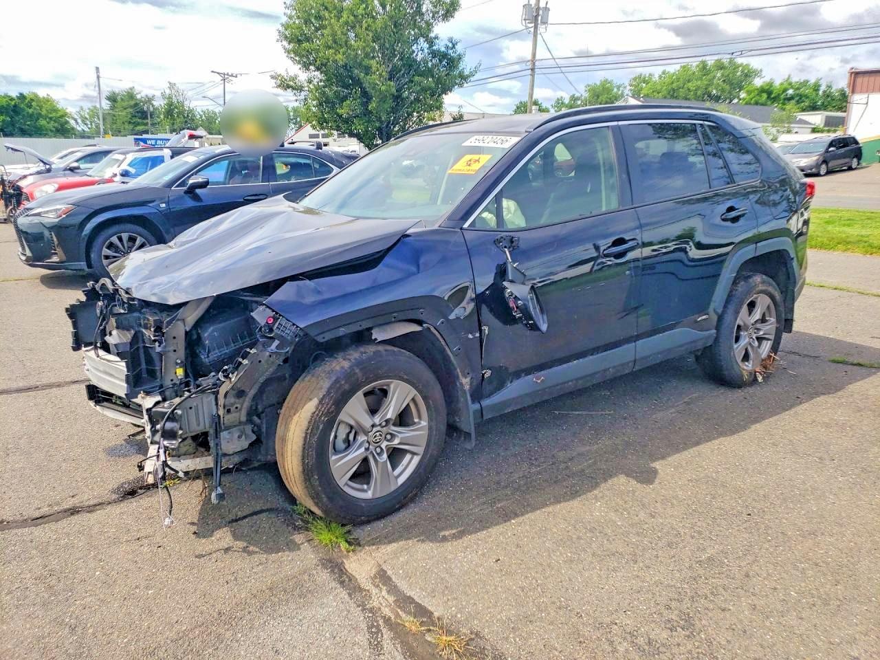 2025 TOYOTA RAV4 LE