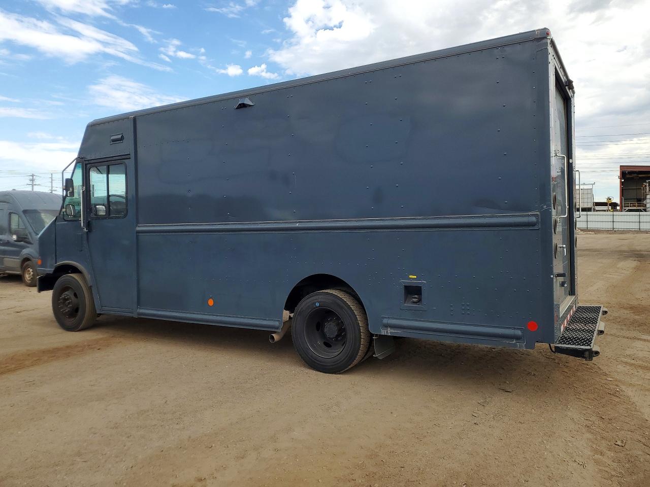2020 FORD F59 — снимка 2