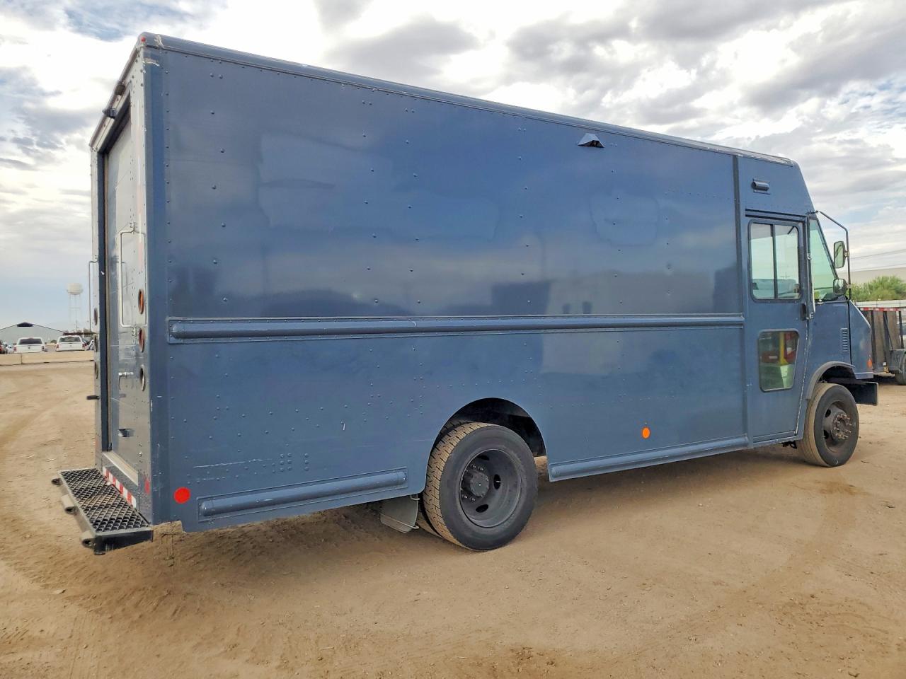 2020 FORD F59 — снимка 3