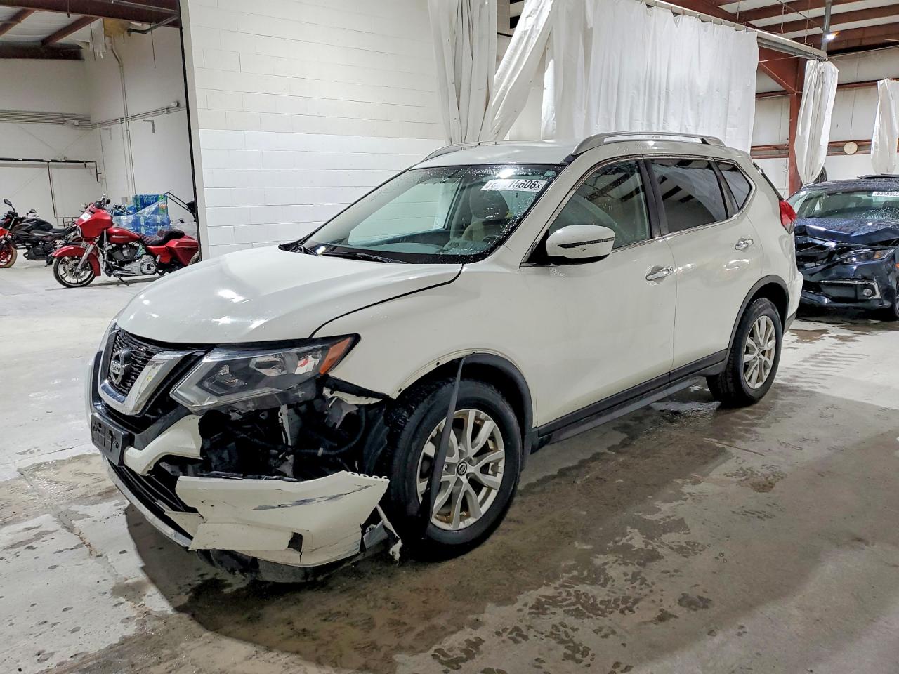 2017 NISSAN ROGUE SV