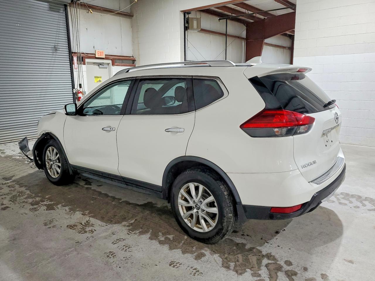 2017 NISSAN ROGUE SV — снимка 2
