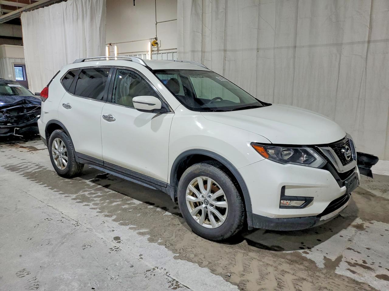 2017 NISSAN ROGUE SV — снимка 4
