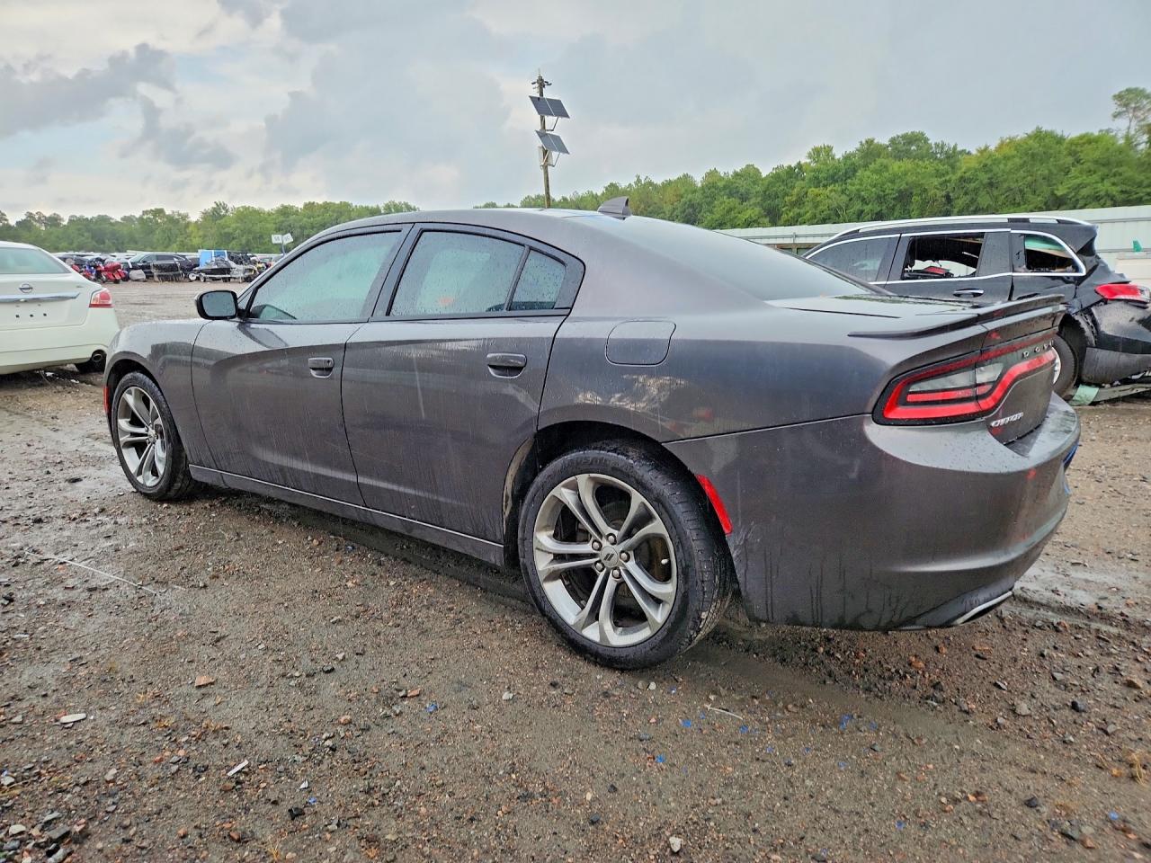 2015 DODGE CHARGER SXT — снимка 2