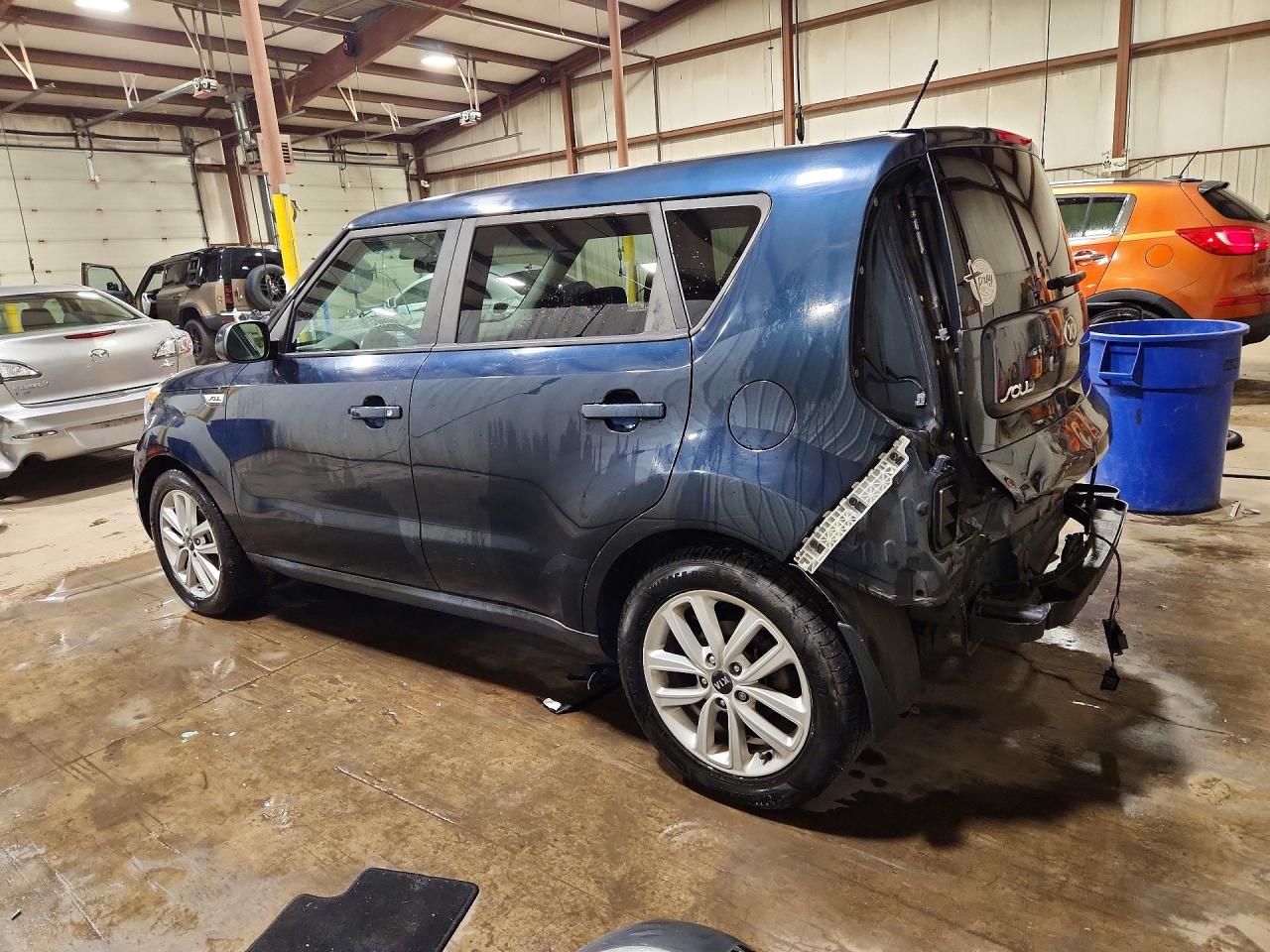 2017 KIA SOUL + — снимка 2