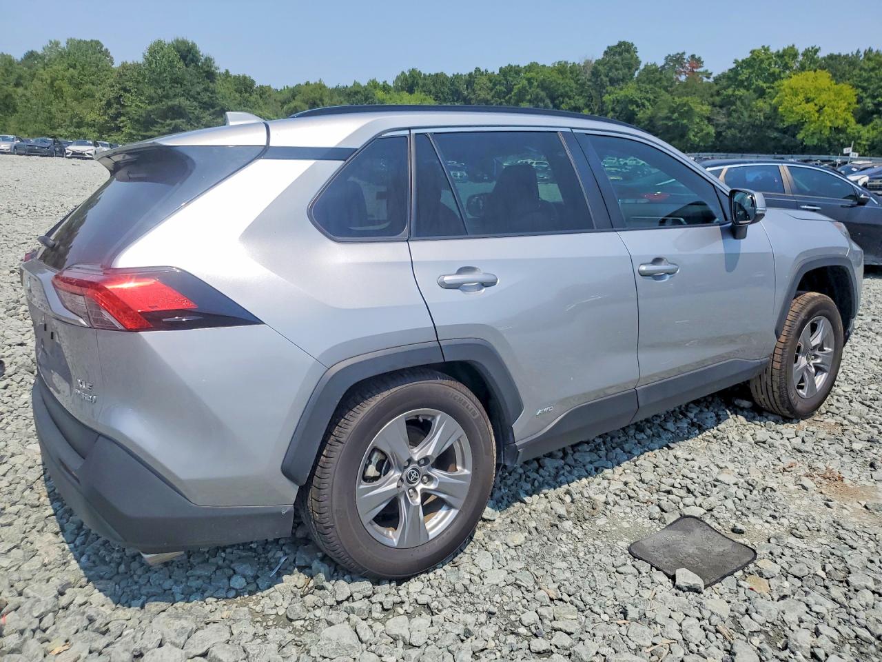 2023 TOYOTA RAV4 HYBRID XLE — снимка 3