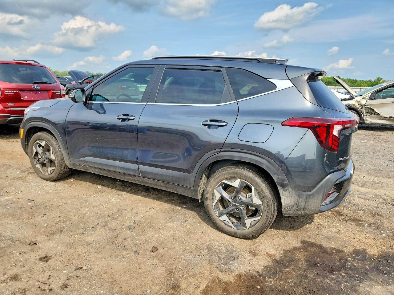 2024 KIA SELTOS EX — снимка 2