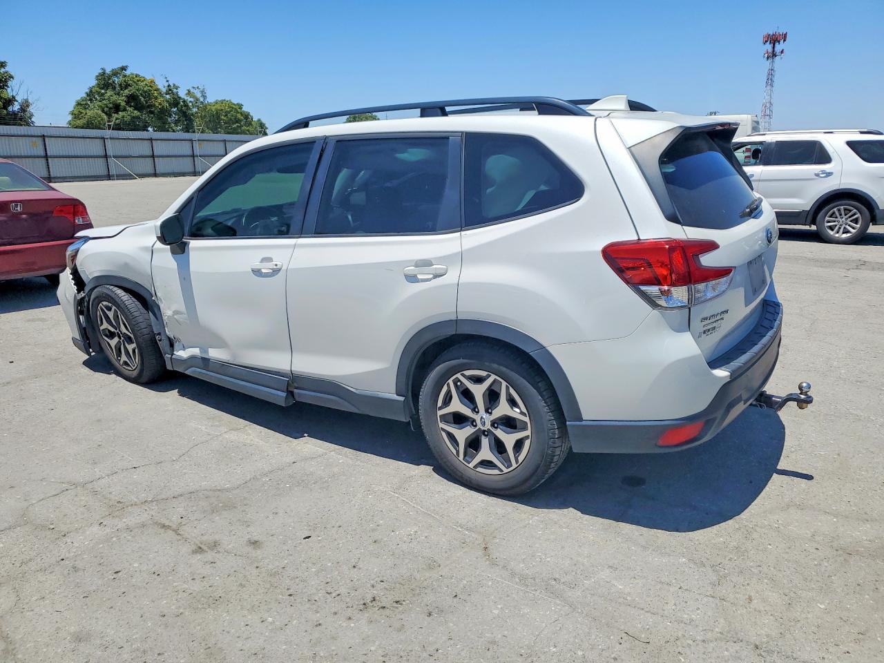 2020 SUBARU FORESTER PREMIUM — снимка 2