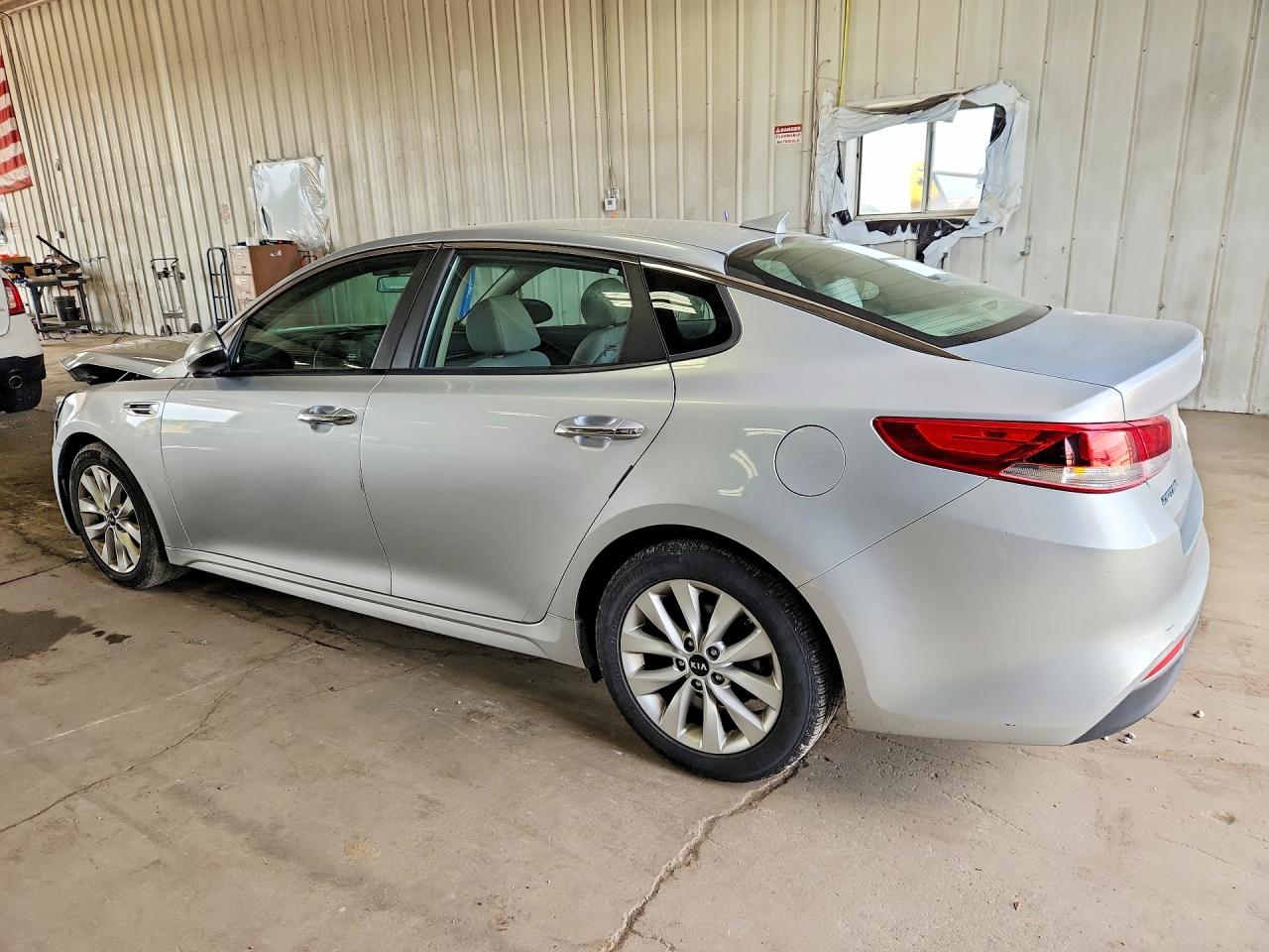 2016 KIA OPTIMA LX — снимка 2