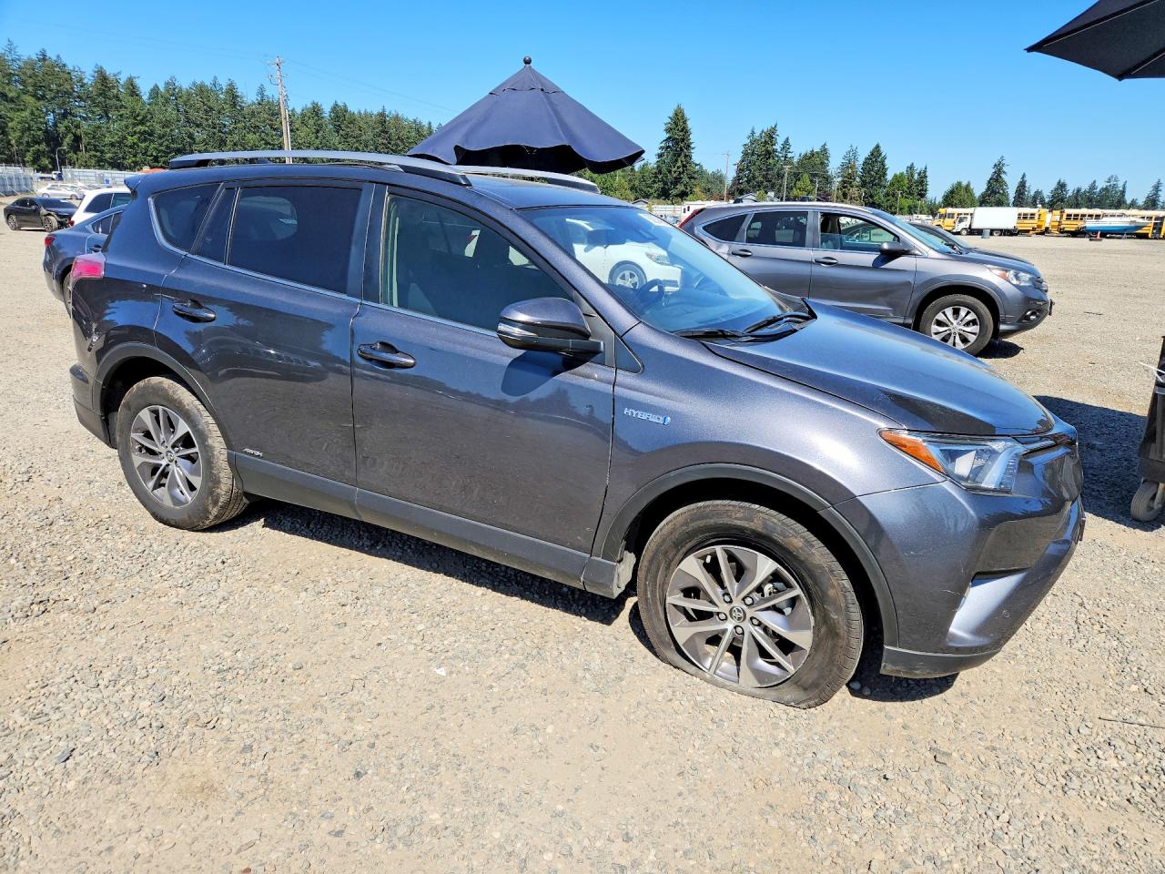 2017 TOYOTA RAV4 HYBRID XLE — снимка 4