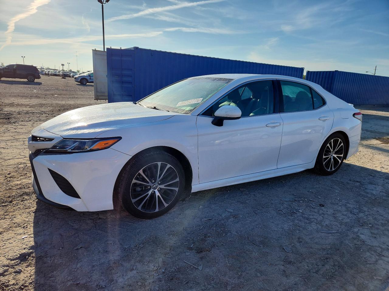2018 TOYOTA CAMRY SE