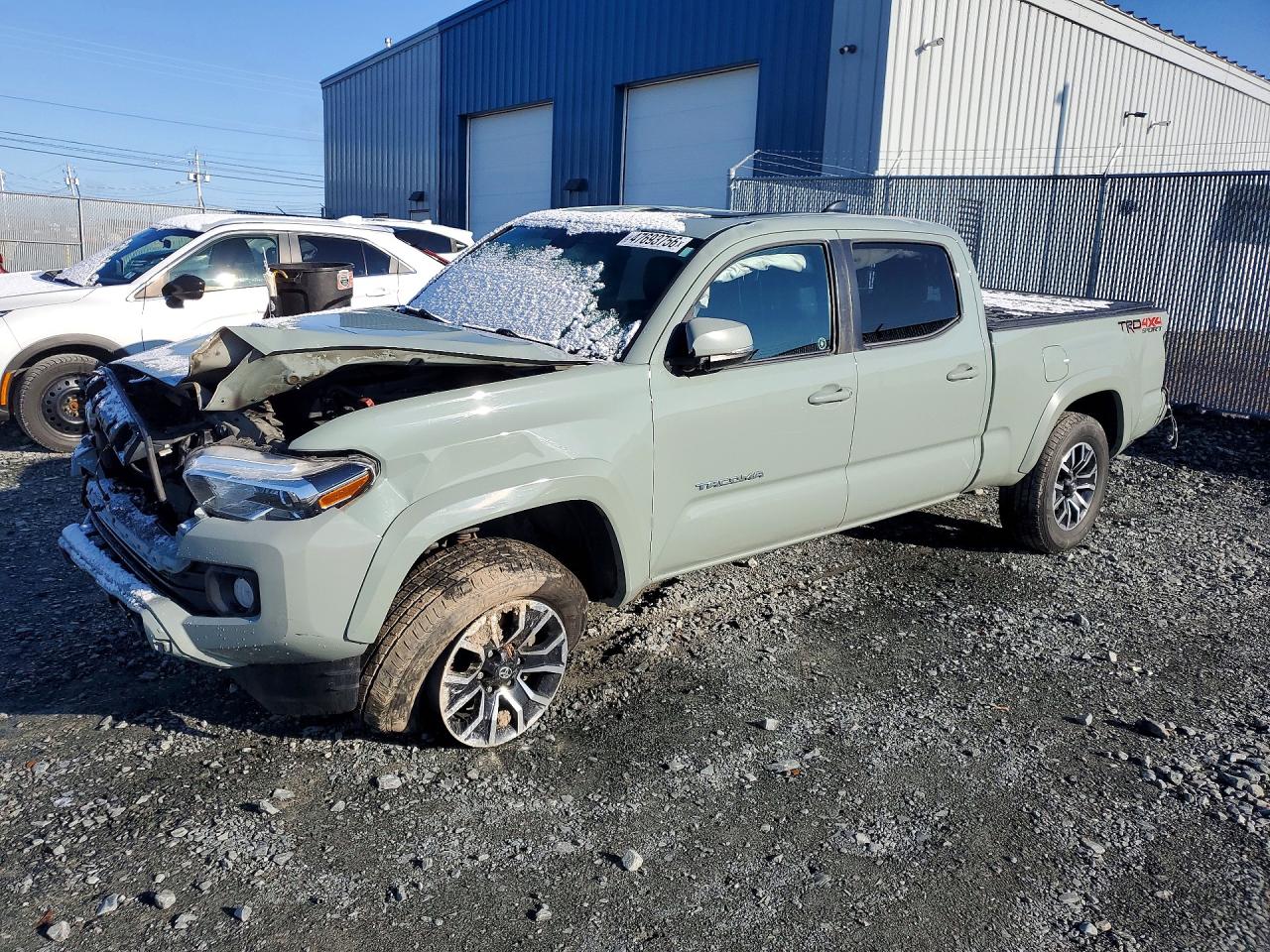 2022 TOYOTA TACOMA SR5 V6