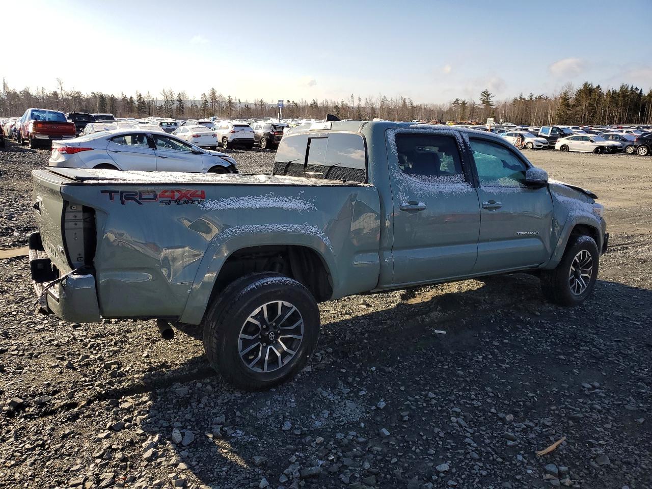 2022 TOYOTA TACOMA SR5 V6 — снимка 3