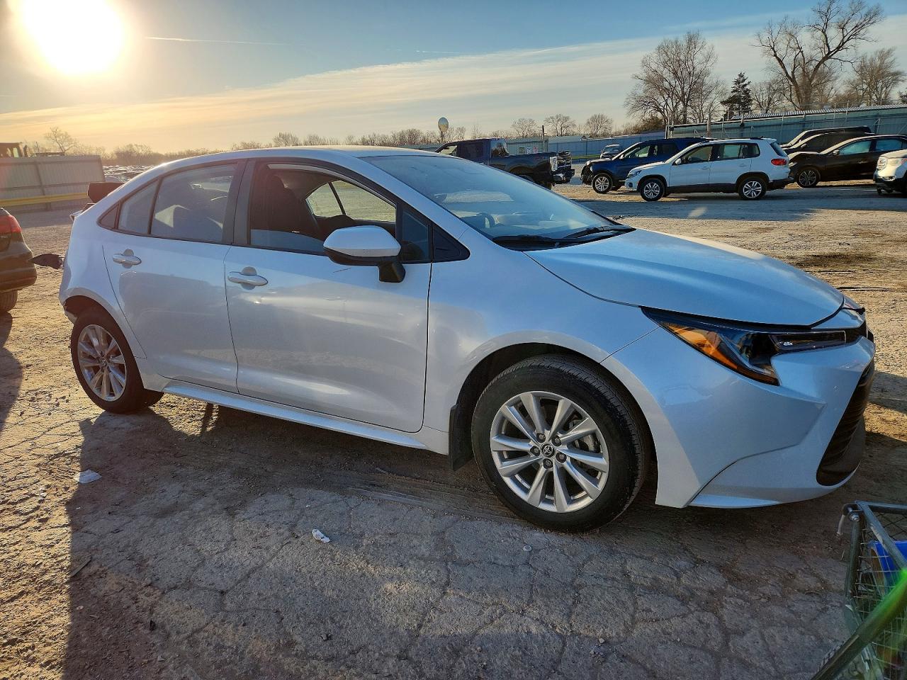2025 TOYOTA COROLLA LE — снимка 4