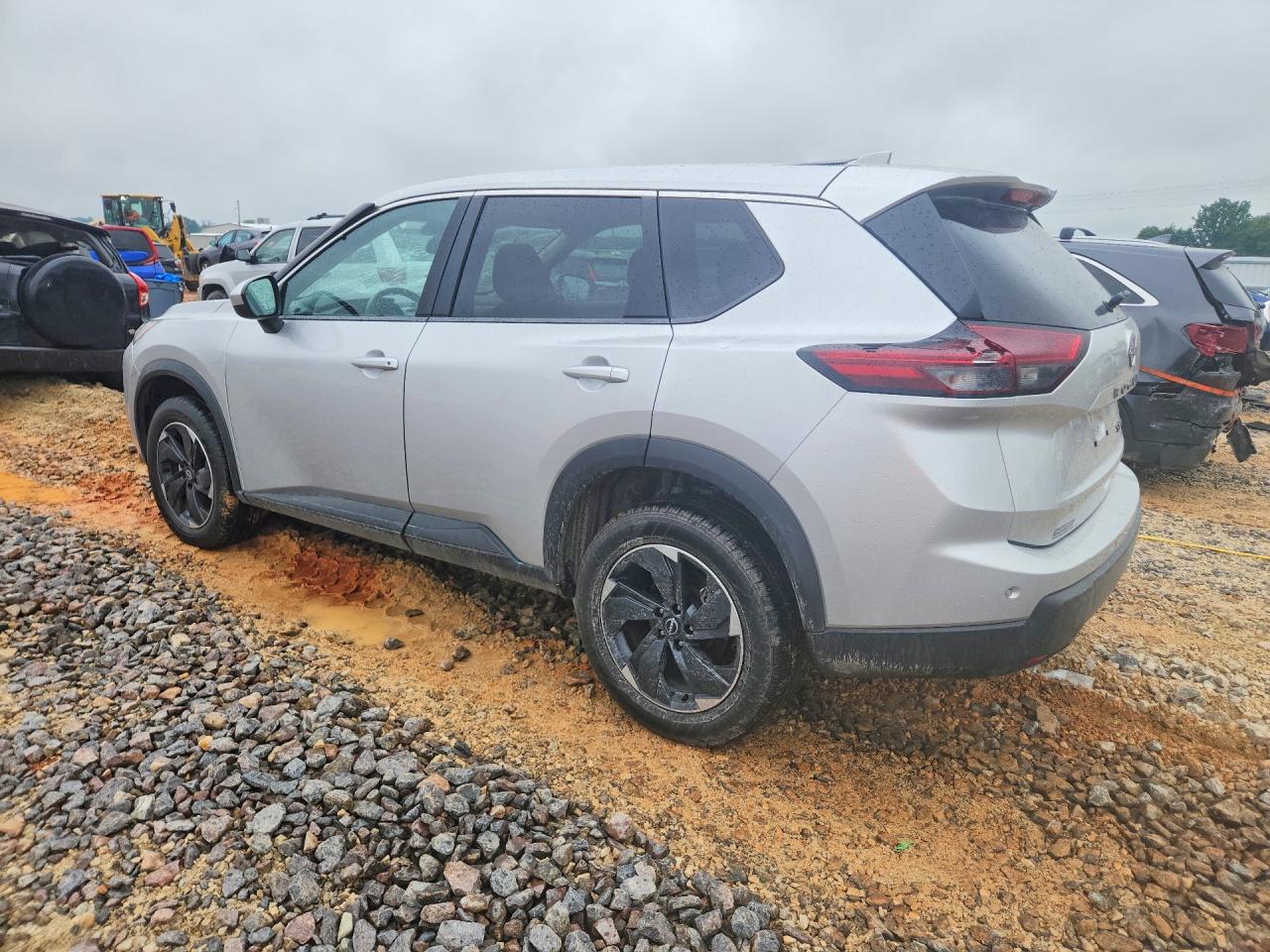 2024 NISSAN ROGUE SV — снимка 2