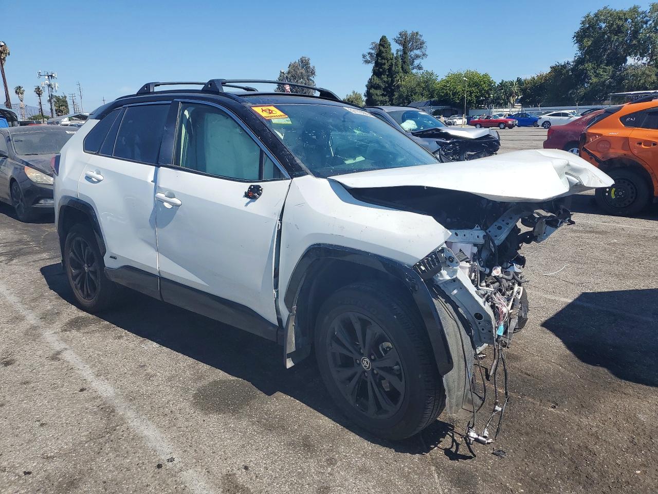 2025 TOYOTA RAV4 XSE — снимка 4