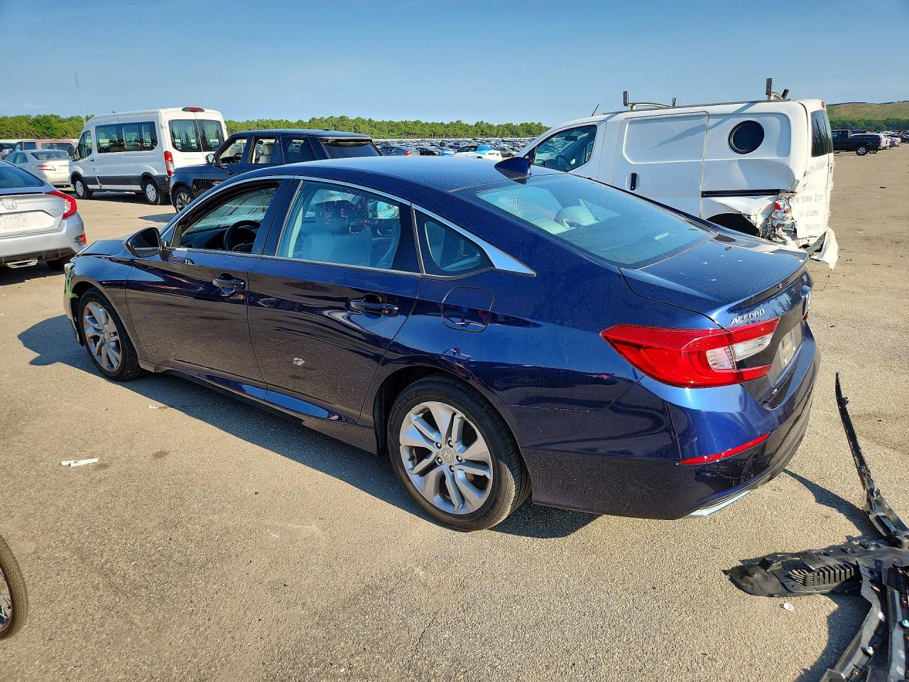 2020 HONDA ACCORD LX — снимка 2