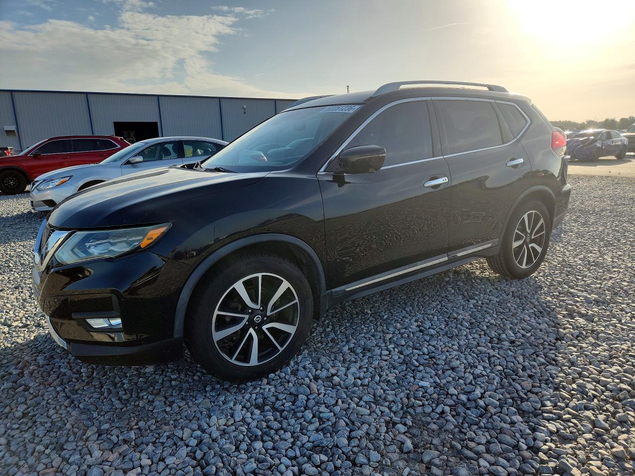 2017 NISSAN ROGUE SL