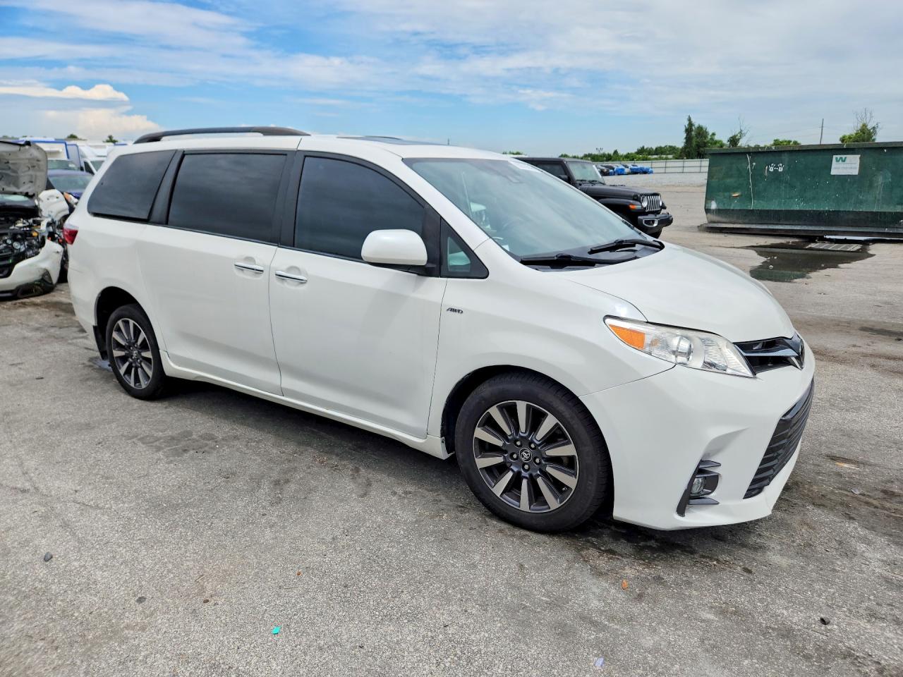 2019 TOYOTA SIENNA XLE 7-PASSENGER — снимка 4
