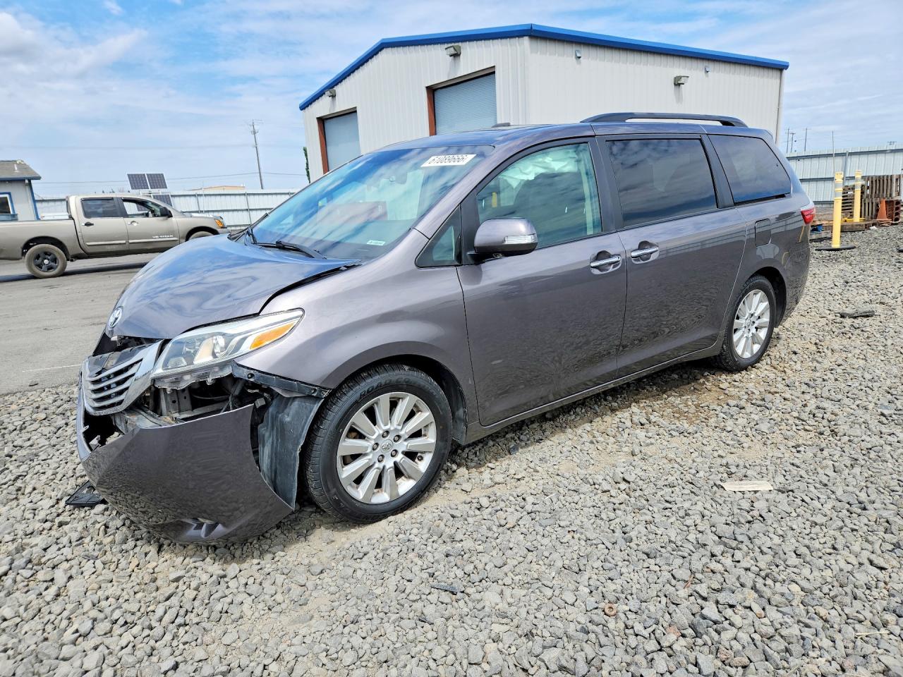 2015 TOYOTA SIENNA LIMITED PREMIUM 7-PASSENGER