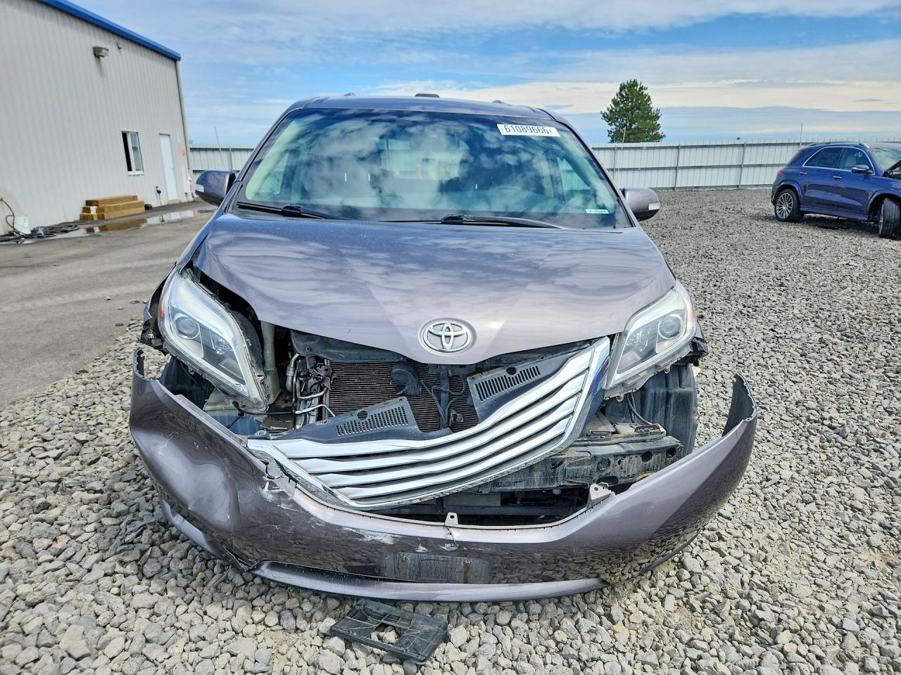 2015 TOYOTA SIENNA LIMITED PREMIUM 7-PASSENGER — снимка 5