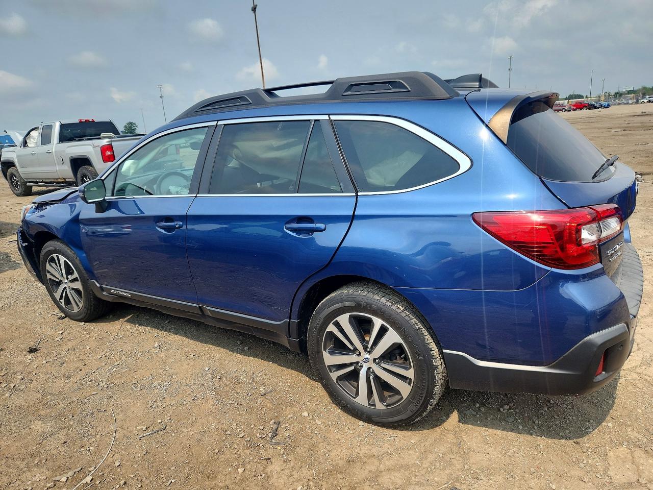 2019 SUBARU OUTBACK 3.6R LIMITED — снимка 2