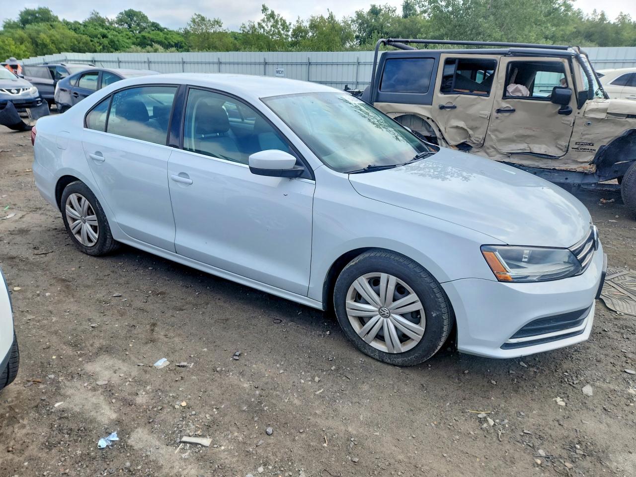 2017 VOLKSWAGEN JETTA S — снимка 4