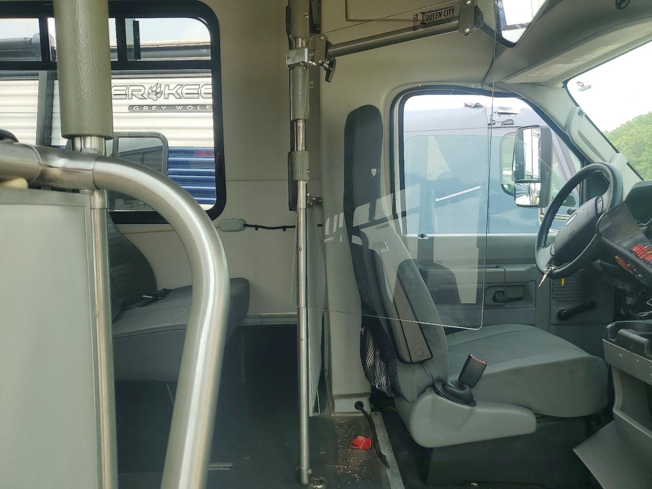 2019 FORD E450 E450 SUPER DUTY CUTAWAY VAN — снимка 5