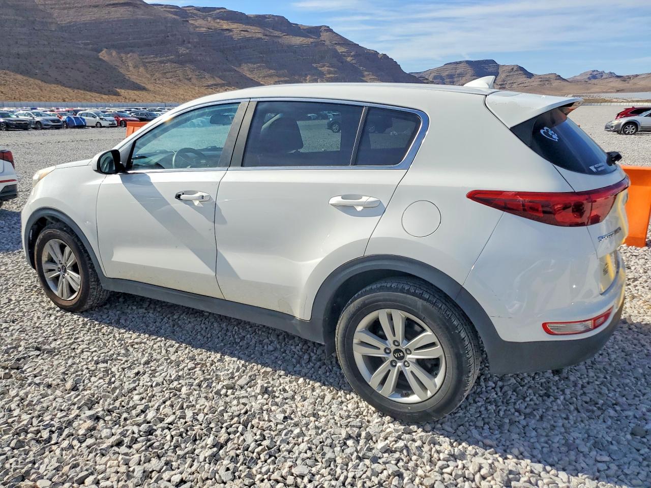 2017 KIA SPORTAGE LX — снимка 2