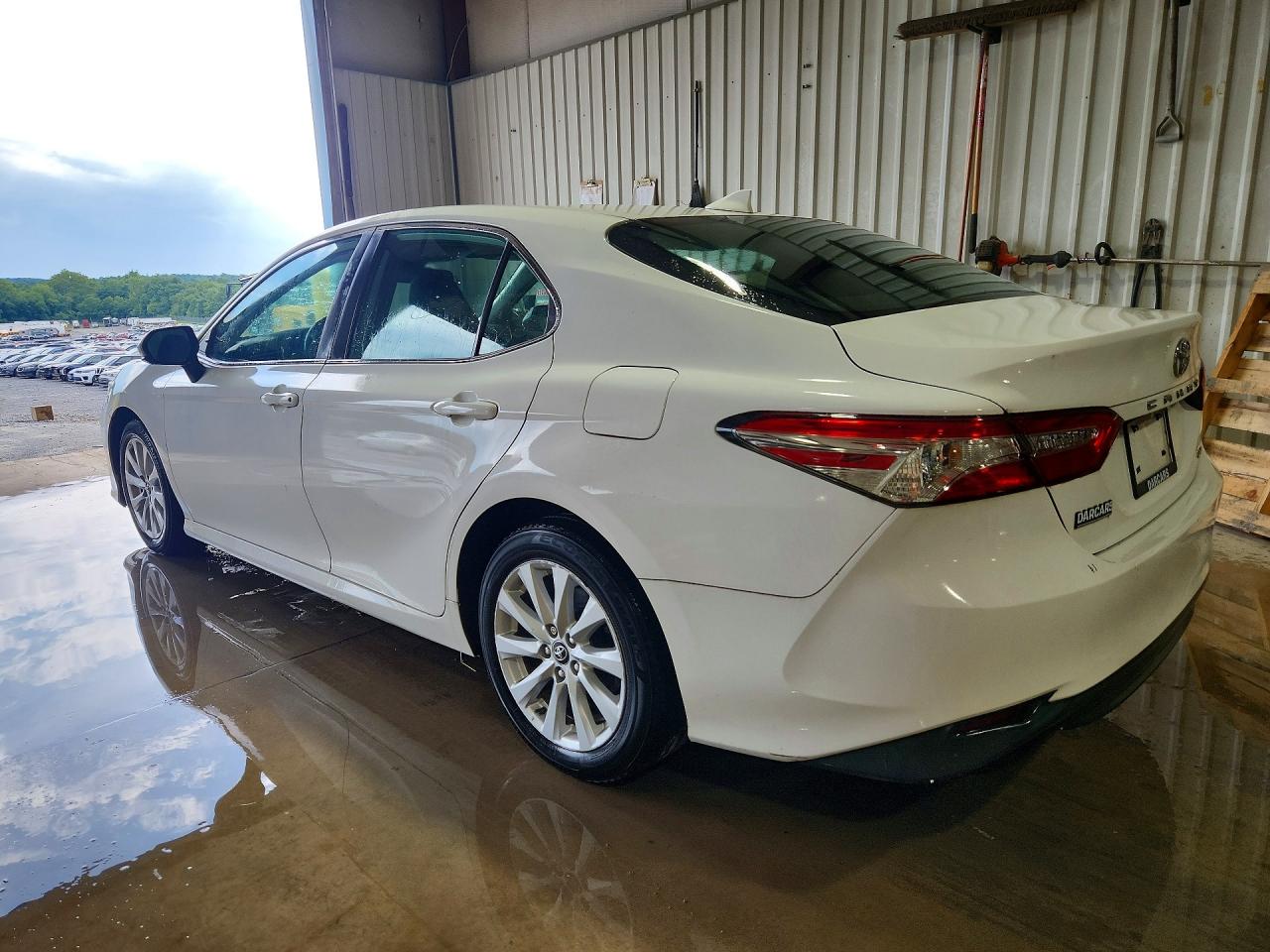 2020 TOYOTA CAMRY LE — снимка 2