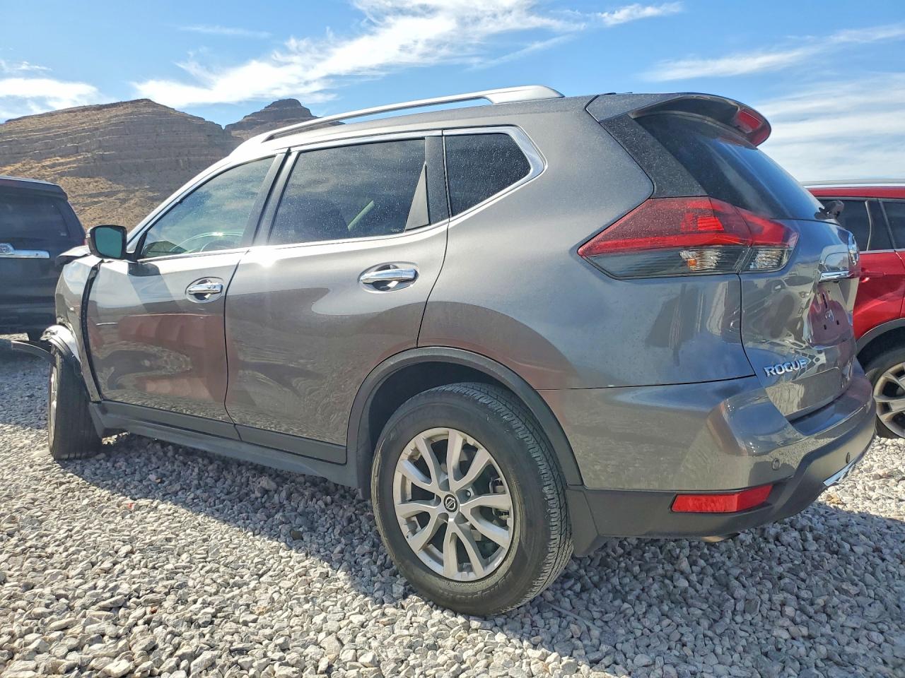 2019 NISSAN ROGUE SV — снимка 2