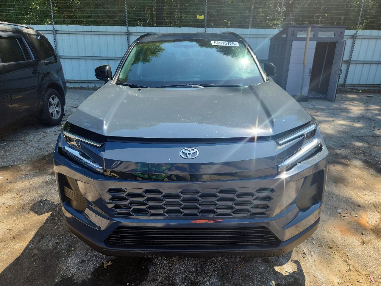 2026 TOYOTA RAV4 XLE PREMIUM — снимка 5