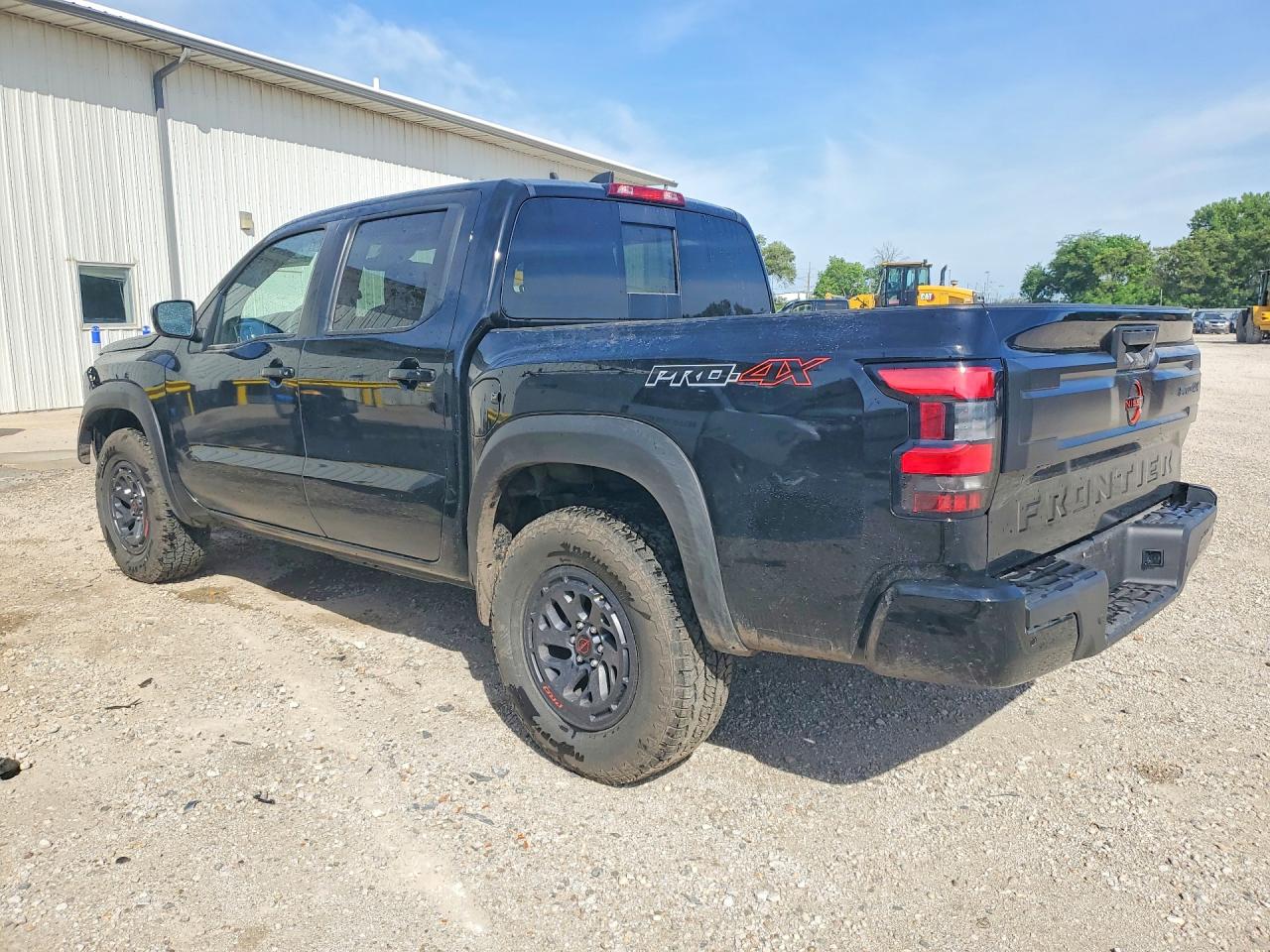 2026 NISSAN FRONTIER PRO-4X — снимка 2