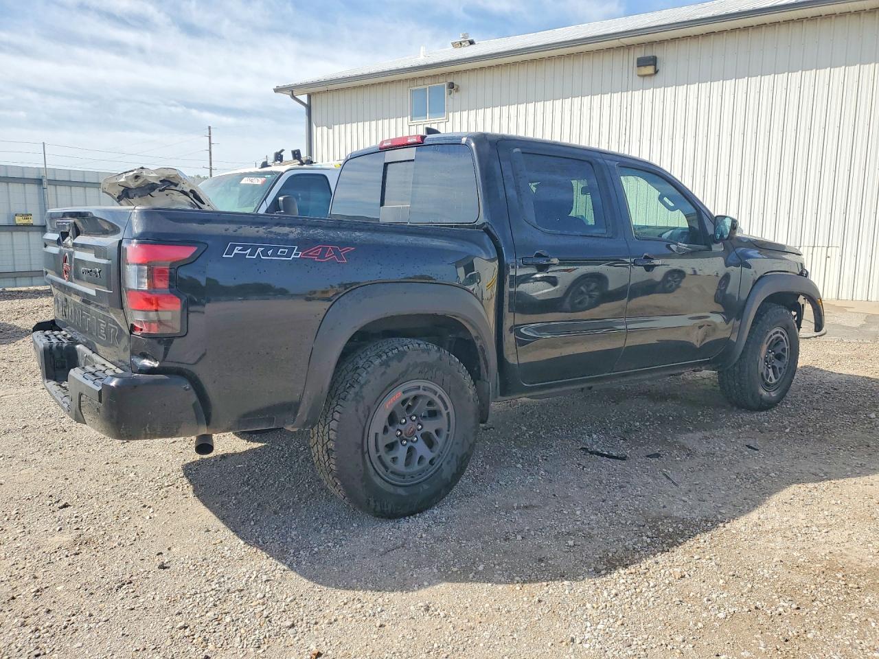 2026 NISSAN FRONTIER PRO-4X — снимка 3