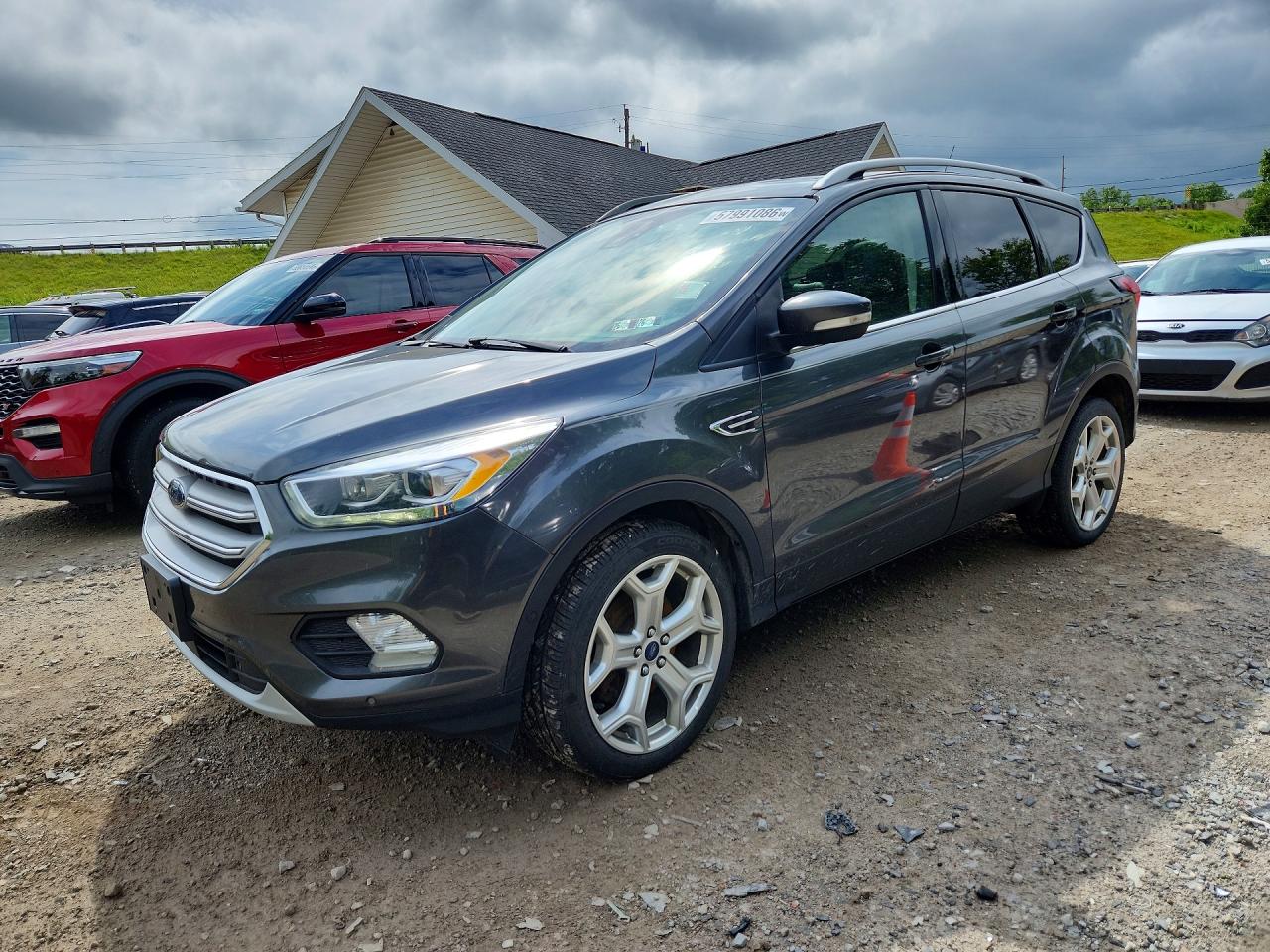 2019 FORD ESCAPE TITANIUM