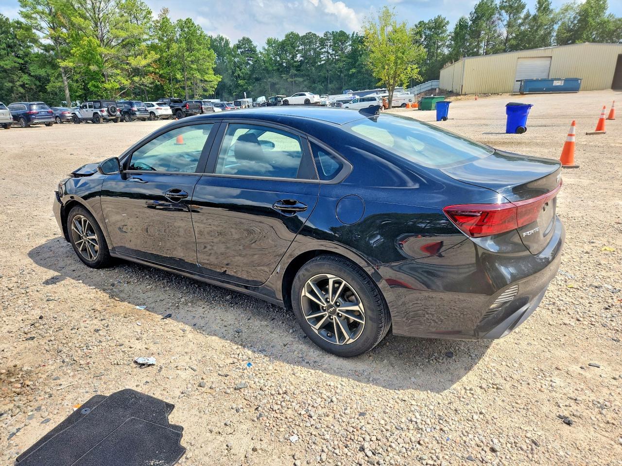 2023 KIA FORTE LXS — снимка 2