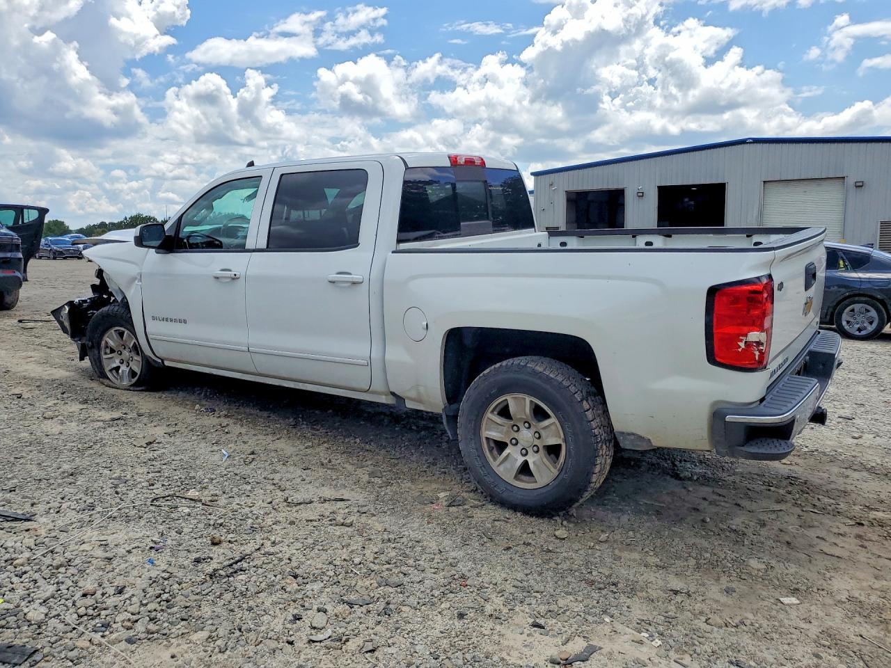 2018 CHEVROLET SILVERADO C1500 LT — снимка 2