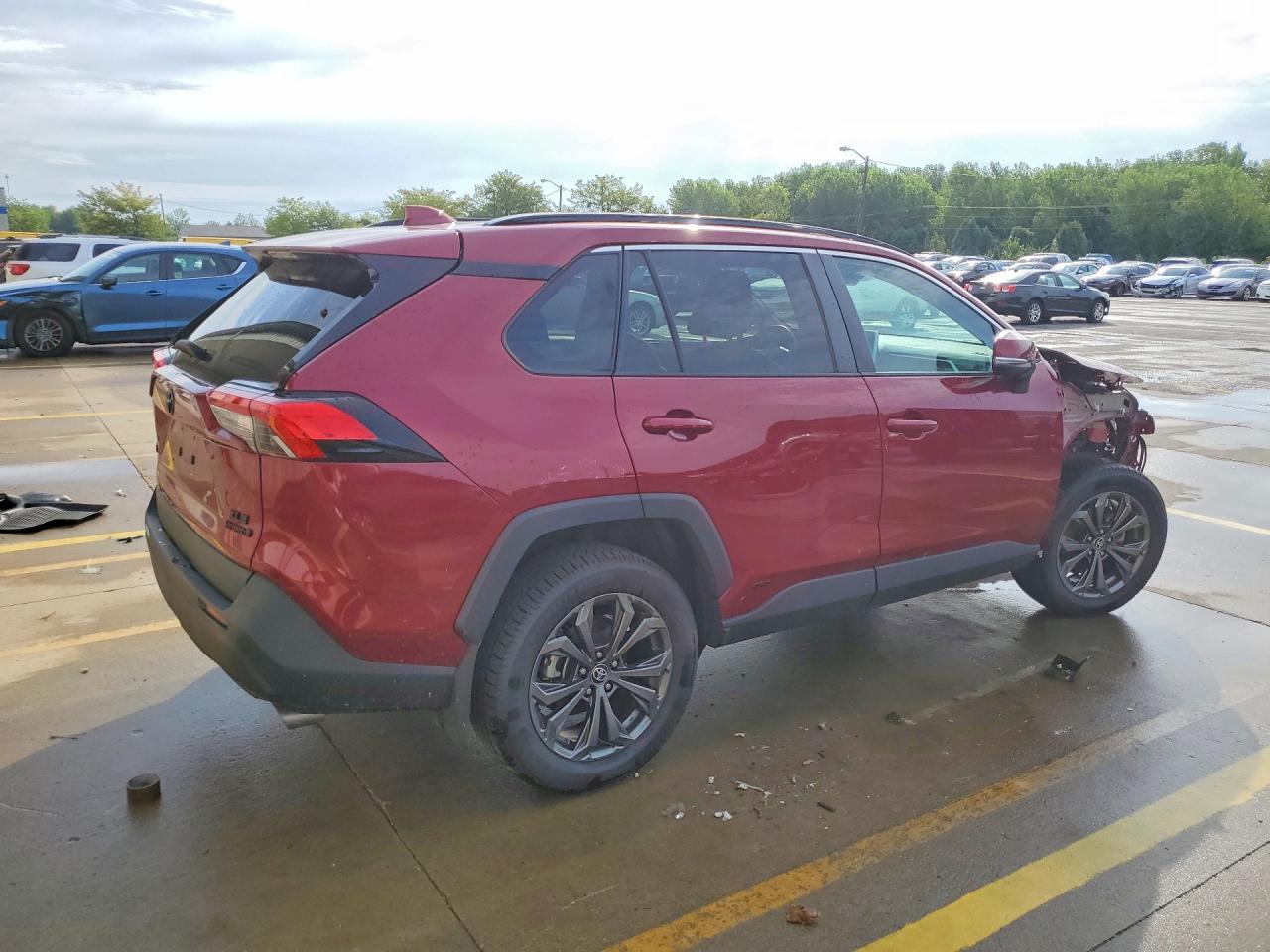 2023 TOYOTA RAV4 XLE PREMIUM — снимка 3