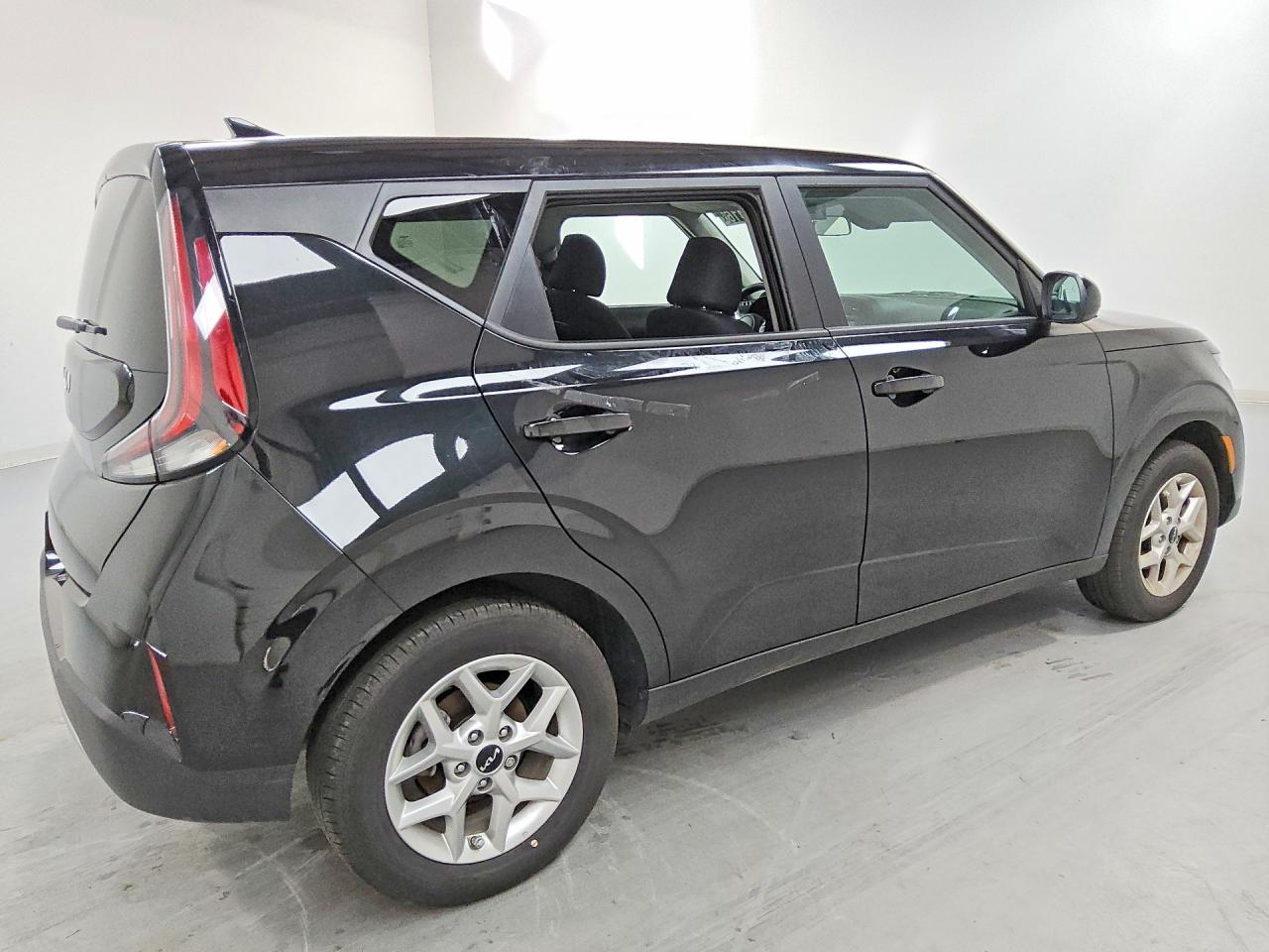 2025 KIA SOUL LX — снимка 3
