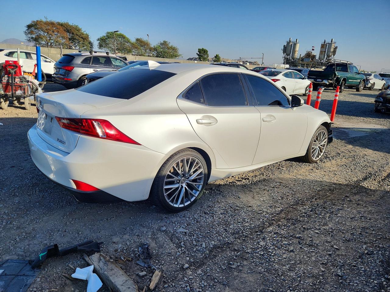 2016 LEXUS IS 200T — снимка 3