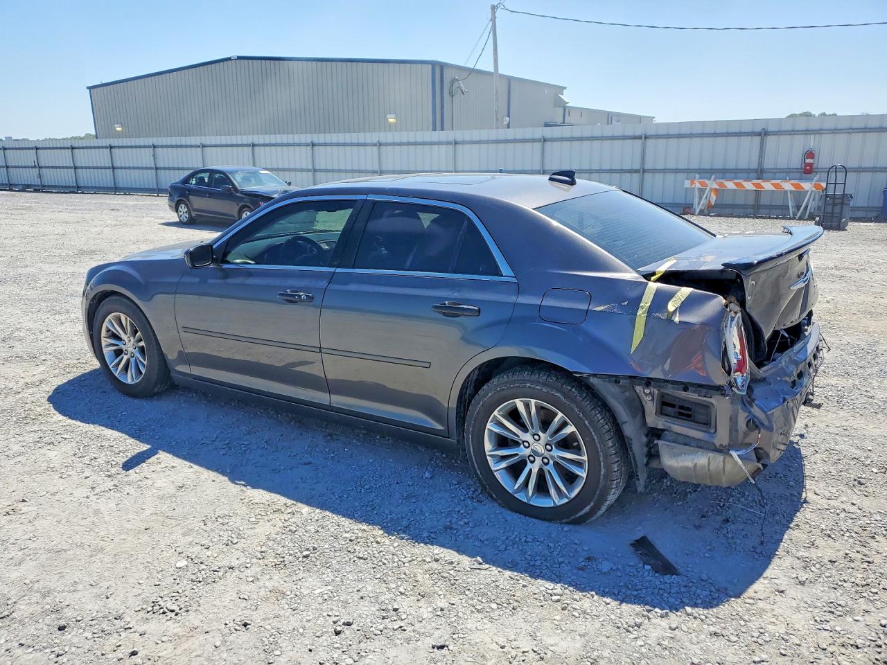 2015 CHRYSLER 300 — снимка 2