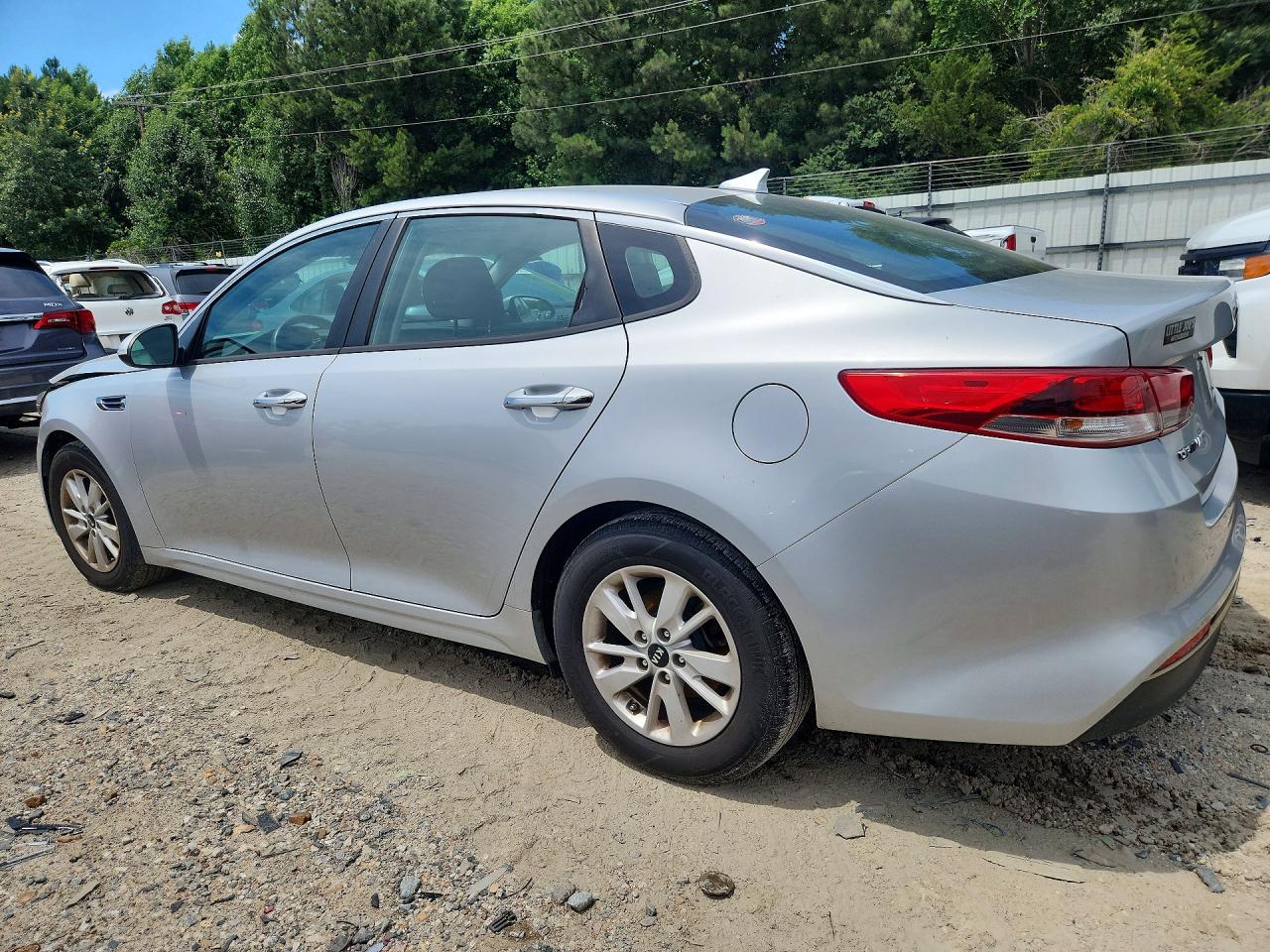 2017 KIA OPTIMA LX — снимка 2
