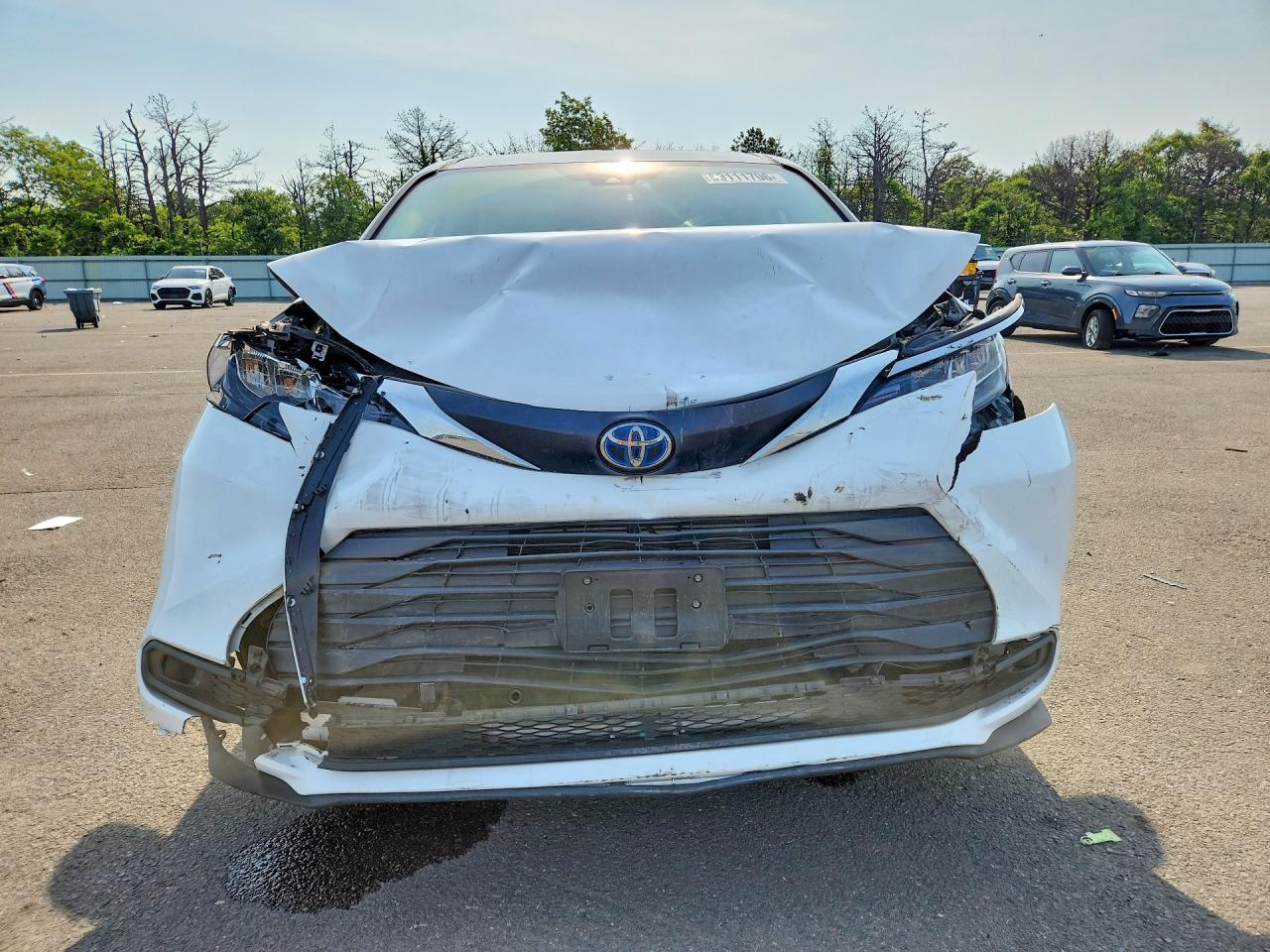 2022 TOYOTA SIENNA LE — снимка 5