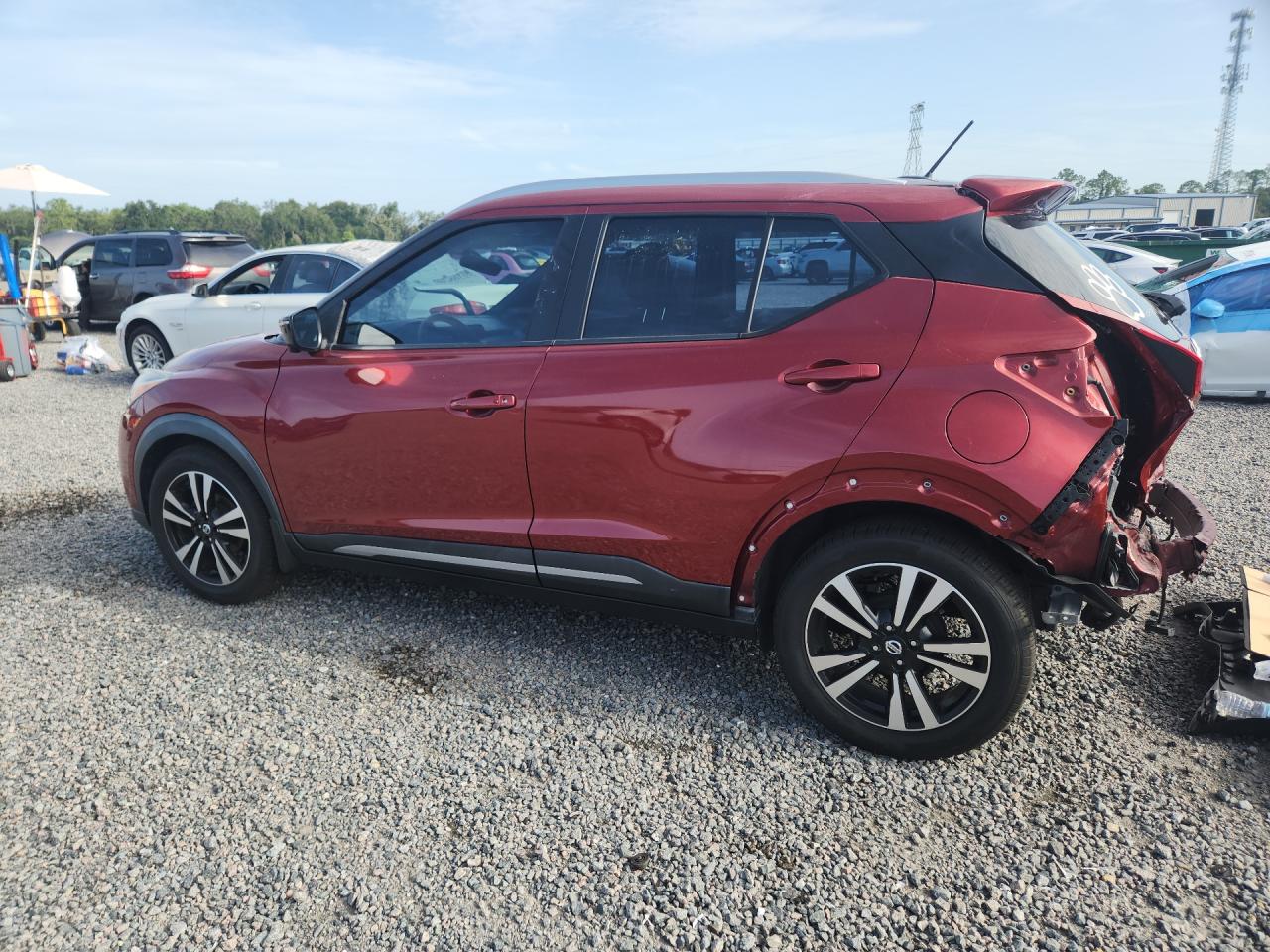 2019 NISSAN KICKS SR — снимка 2